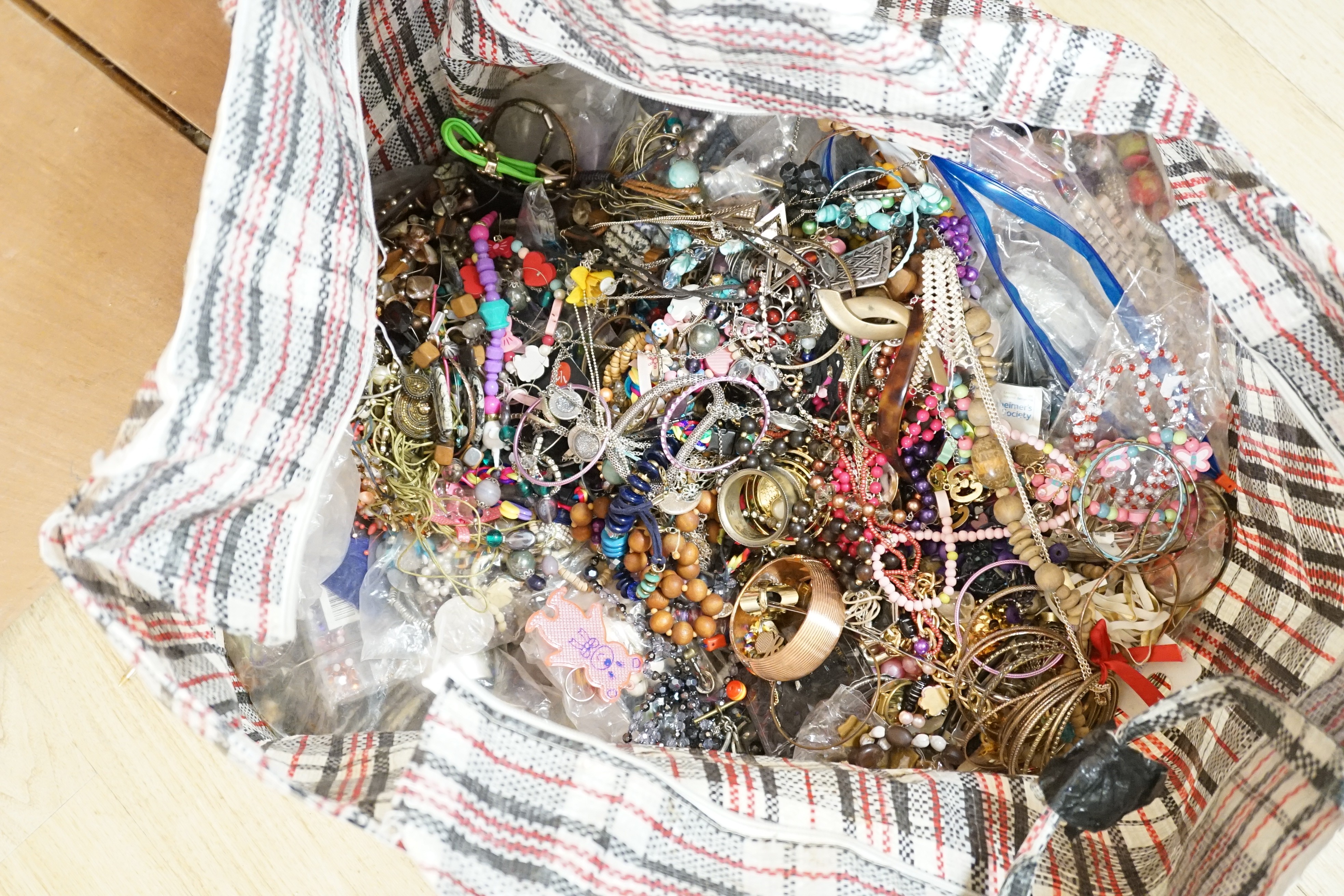 A large quantity of assorted costume jewellery.